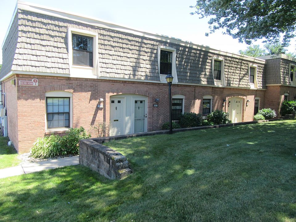 1st image of 1032 Pennsbury Blvd #1032
