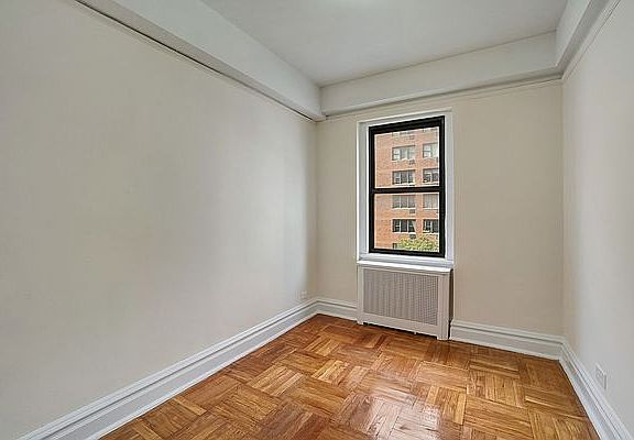 4th image of 1510 York Ave #4B
