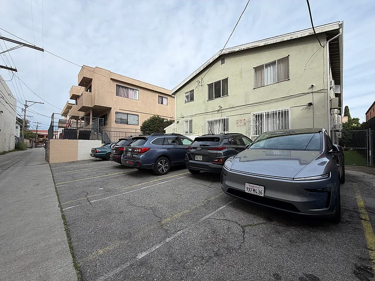 5937 Gregory Ave #5826-4 — Photo 13