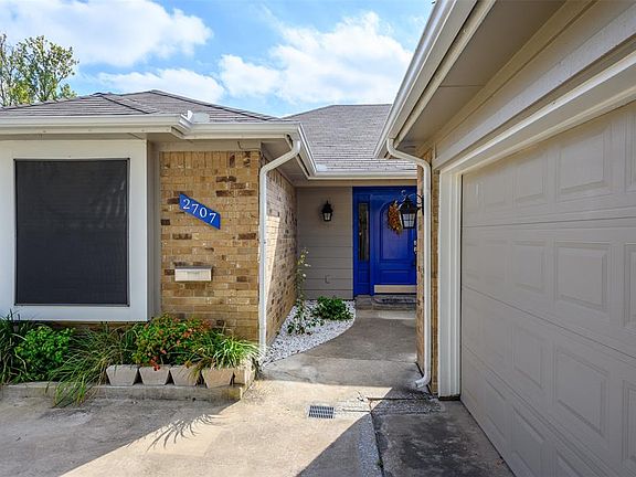 3rd image of 2707 Glenwood Ct