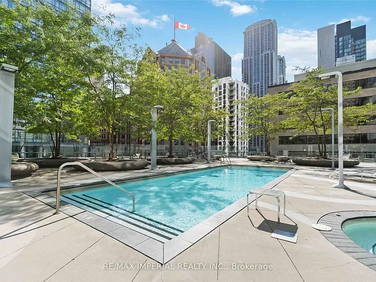 832 Bay St #4802 — Photo 13