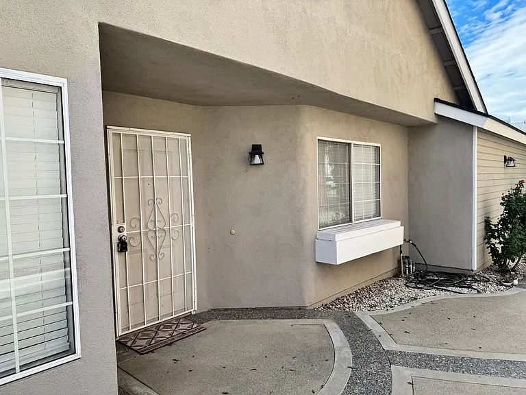 11806 Carlisle Ct — Photo 15