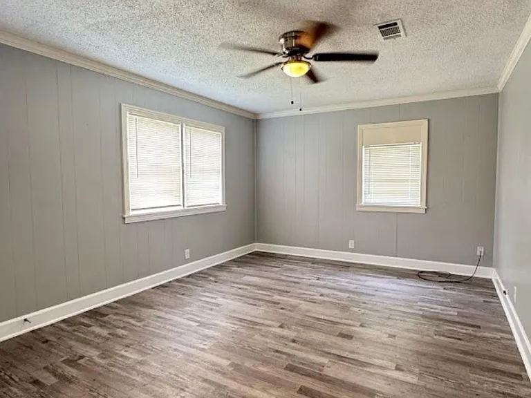 1819 Lincoln Dr — Photo 7