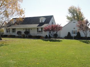 16719 W Poe Rd, Bowling Green, OH 43402