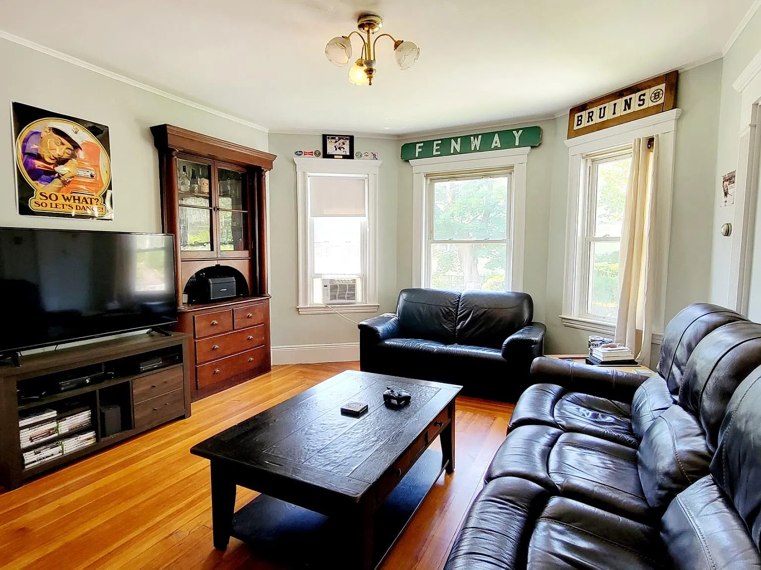5 bed, 9999 sqft, $6,750 — Photo 4