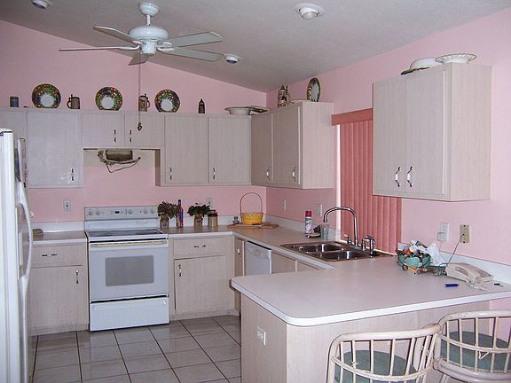 4th image of 3305 SW 6th Pl