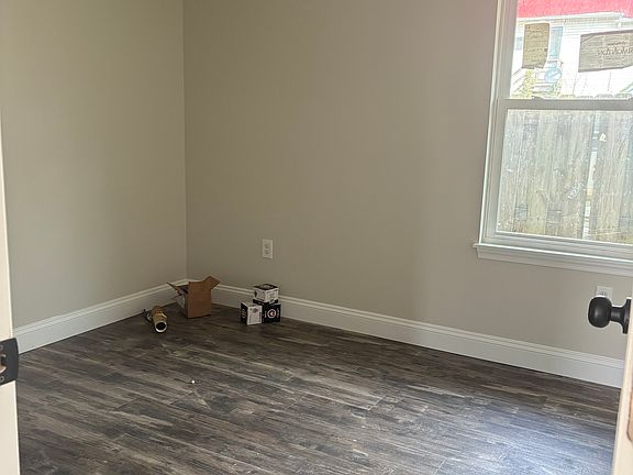 4th image of 219 N Mildred St APT 1