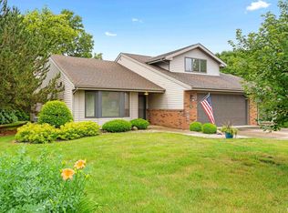 59 Prairie Village Pl, Morton, IL 61550
