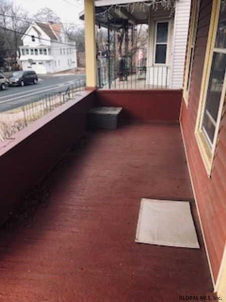 3rd image of 813-815 CUTLER Street