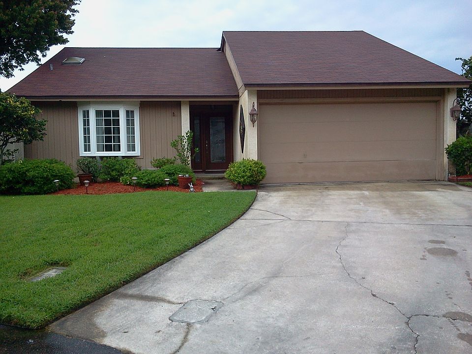 1st image of 11313 Conch Ct #14