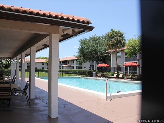 4th image of 8750 Royal Palm Blvd #2073