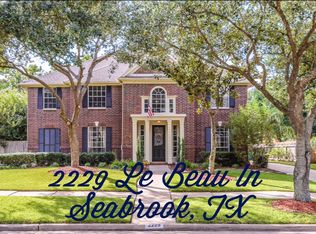 2229 Le Beau Ln, Seabrook, TX 77586