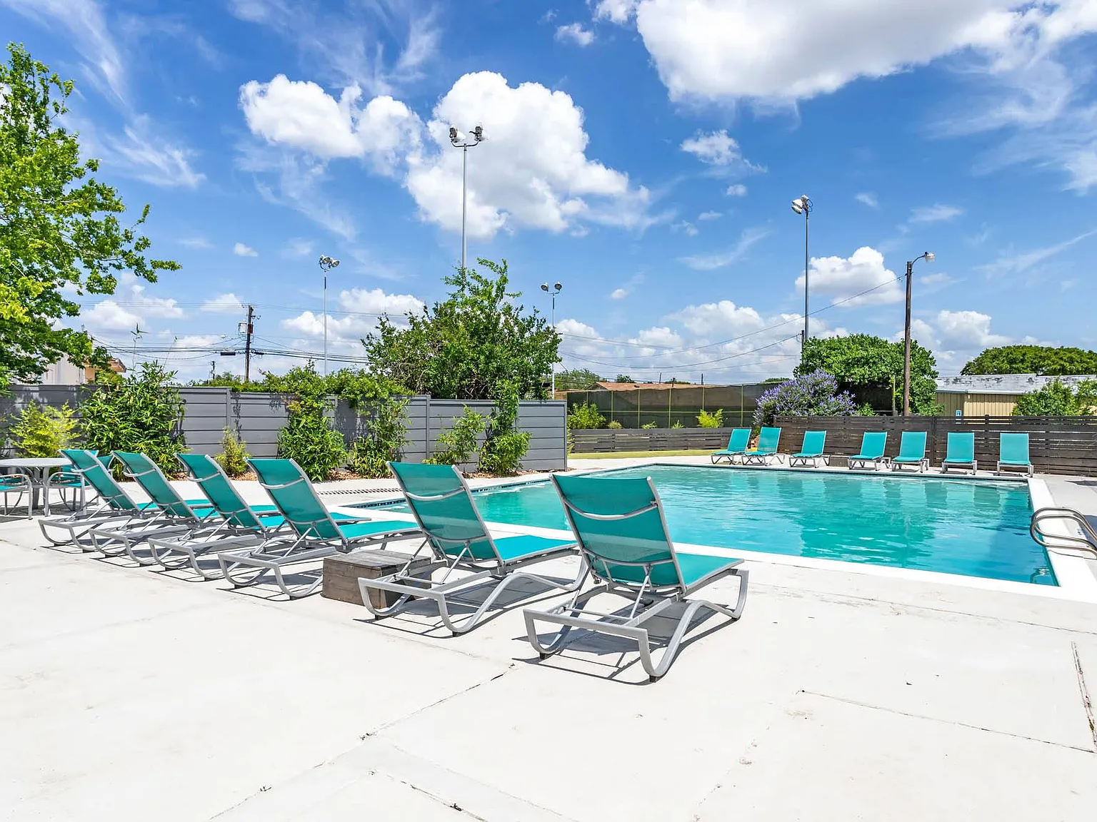 Envue Apartments — Photo 2