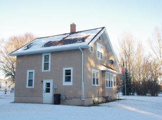 201 S Montana St, Warren, MN 56762