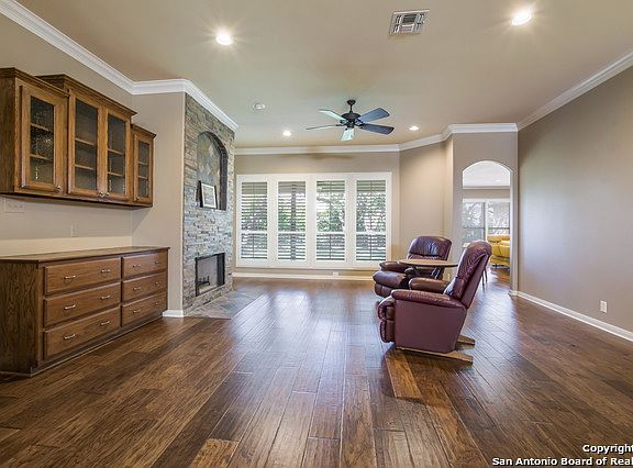 5th image of 13411 Bow Heights Dr