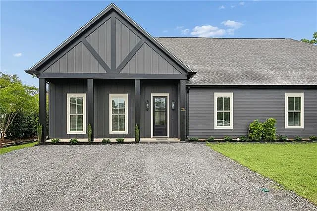 3 bed, 3.0 bath, 1926 sqft, $3,000 — Photo 2