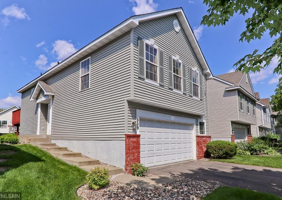 1st image of 909 Abbie Ln