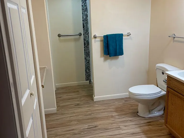 2408 Main St — Photo 11
