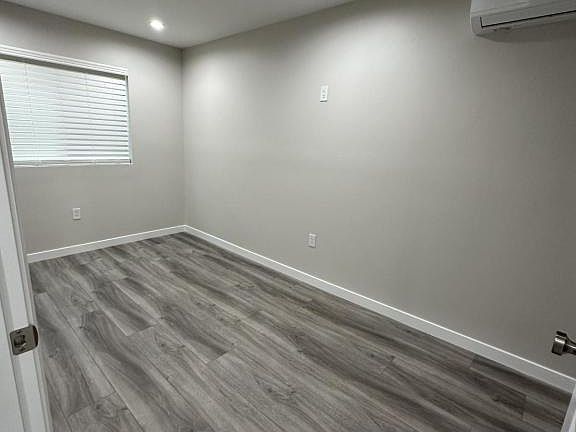 3rd image of 8857 Stanwell St