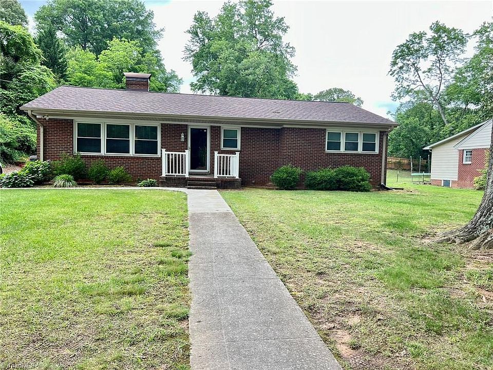 1st image of 812 Russell Ave