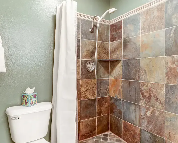 22XX Autumnleaf Ln #A — Photo 3