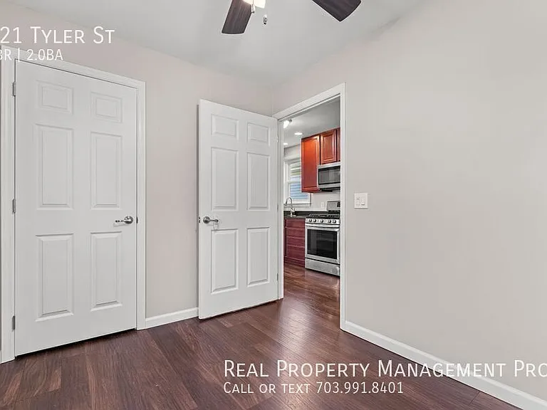 321 Tyler St — Photo 14