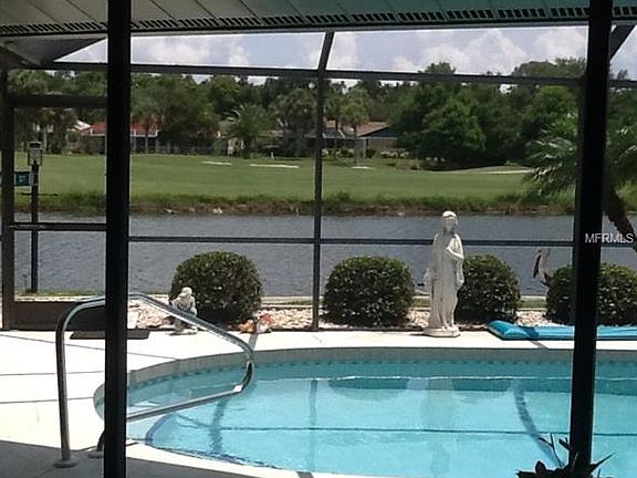 3rd image of 983 N Doral Ln