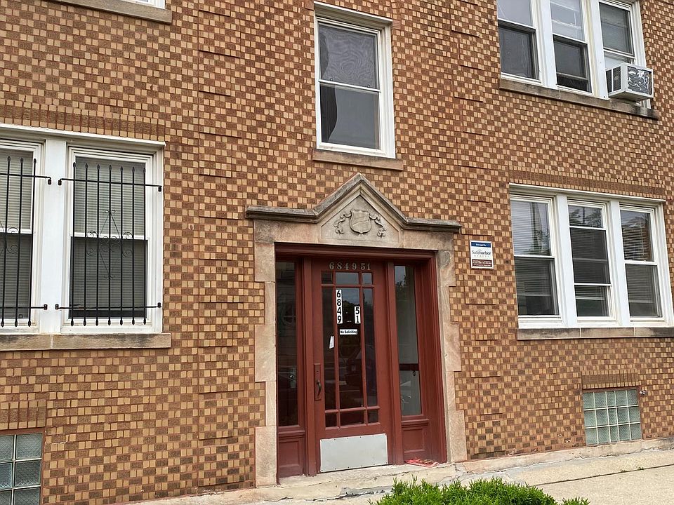 1st image of 6851 S Washtenaw Ave