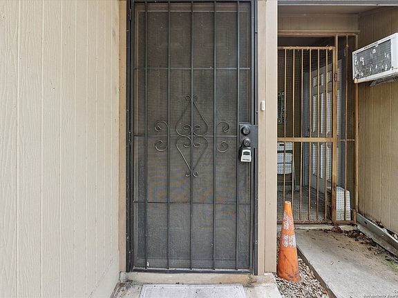 3rd image of 6839 NESTON DR