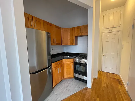 Rented by Compass | media 20