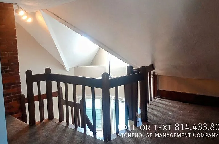 354 W 7th St #5 — Photo 5