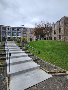 1860 Eagle Ridge Dr APT 301W, Saint Paul, MN, 55118