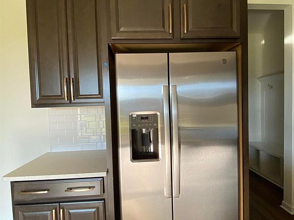5th image of 4500 Valley Crest Ln