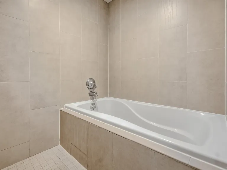 1837 Kalakaua Ave #703 — Photo 24