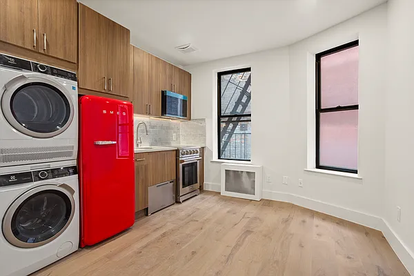 Rented by Monday Morning Management LLC | media 33