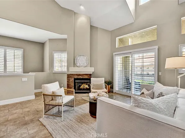 7824 E Horizon View Dr, Anaheim, CA 92808