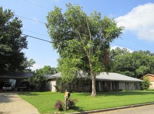 436 Ridgewood St, Vicksburg, MS 39180