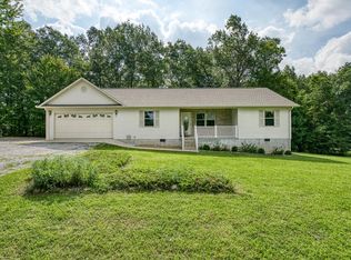 1009 S Lane Ct, Grimsley, TN 38565