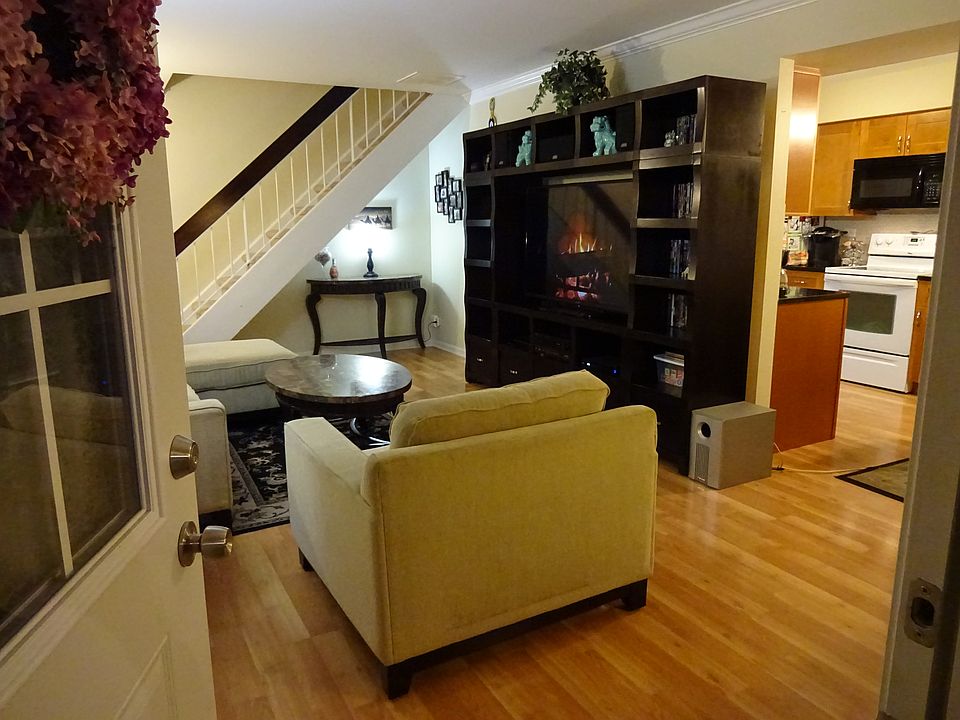 1st image of 603 Academy Ct