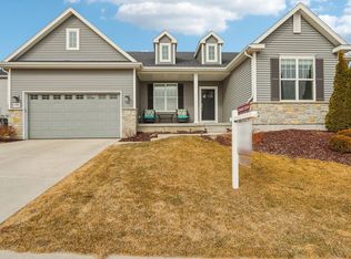 10412 White Fox Ln, Verona, WI 53593