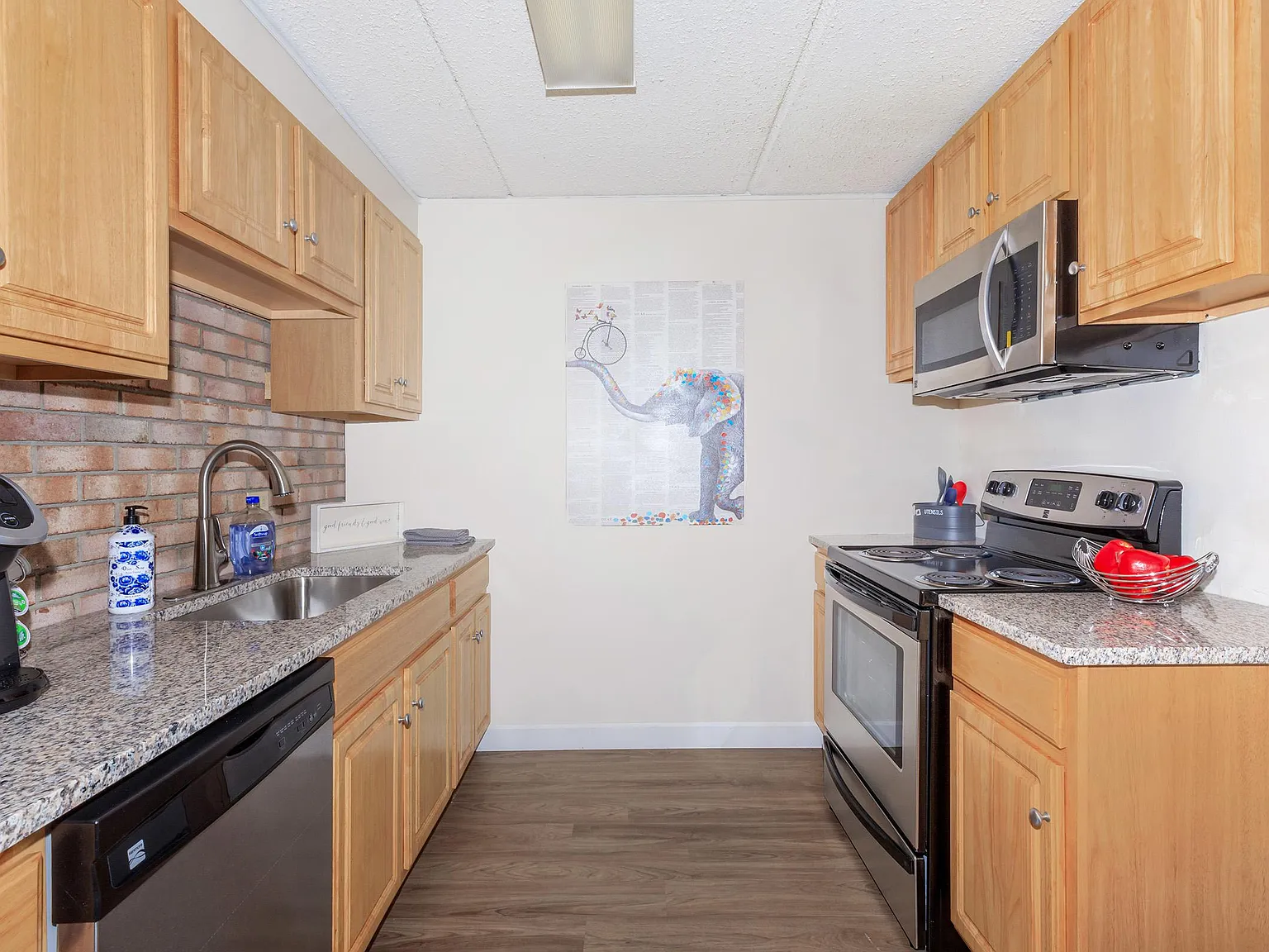 Saratoga Place — Photo 1