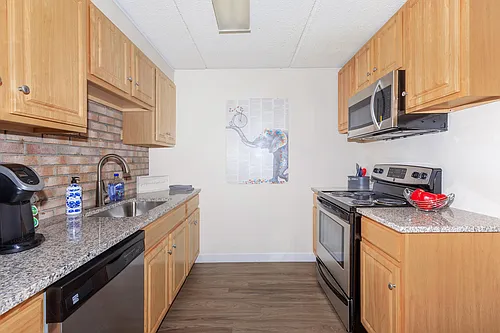 Saratoga Place Photo 1