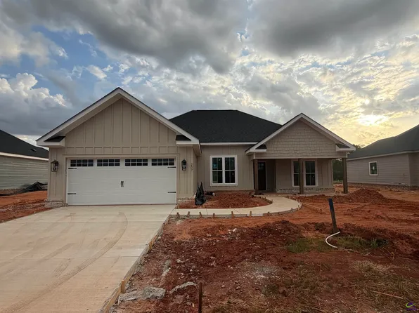 207 Sugar Creek Trl, Perry, GA 31069