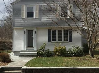 77 Taft St, Coventry, RI 02816