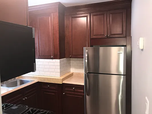 Rented by Carroll Gardens Realty | media 27