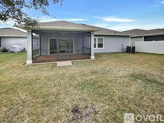4th image of 16262 Blossom Lake Dr