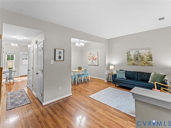 4th image of 10100 Robin Lee Ln