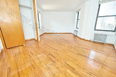 Rented by Genik Group Corp