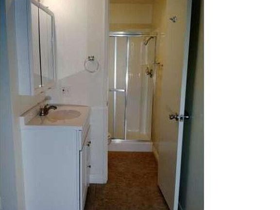 4th image of 255 S Ventura Rd Unit 226