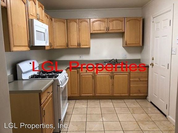 5th image of 5307 60th St